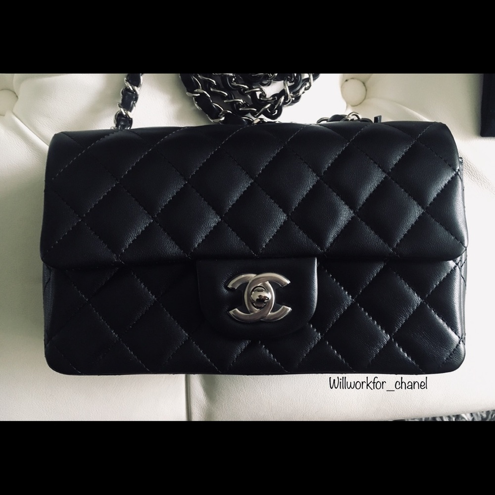 ❌SOLD❌ Chanel 2019 BNWT mini flap bag